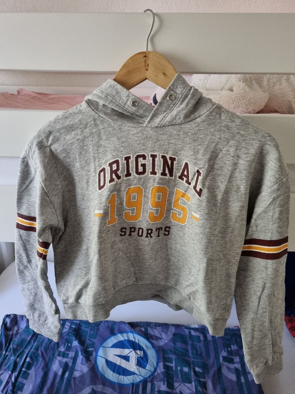Pullover & Sweatshirts: Pullover Mädchen Gr.146-152 – Gebraucht aus Ostermundigen von aydin014