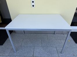 Bürotisch