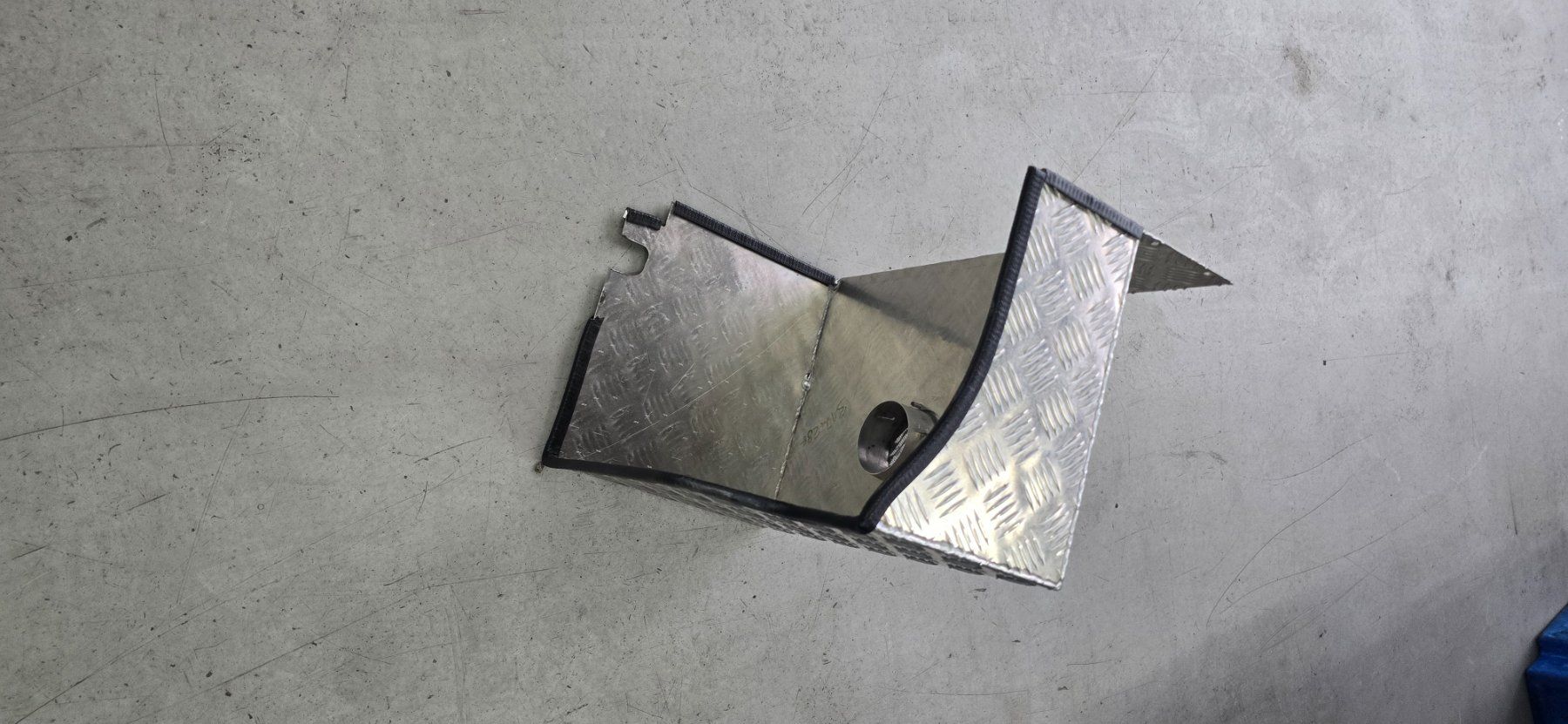 Accessori per altri veicoli: Aluminium Riffelblech Teile – Usato da Cham venduto da WB2223 5