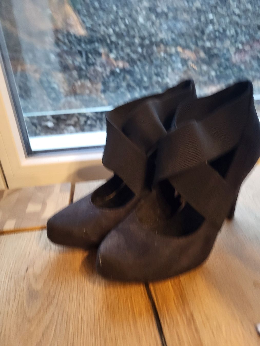 Damenschuhe: Escarpins taille 37 – Gebraucht aus Ecuvillens von loloall 1