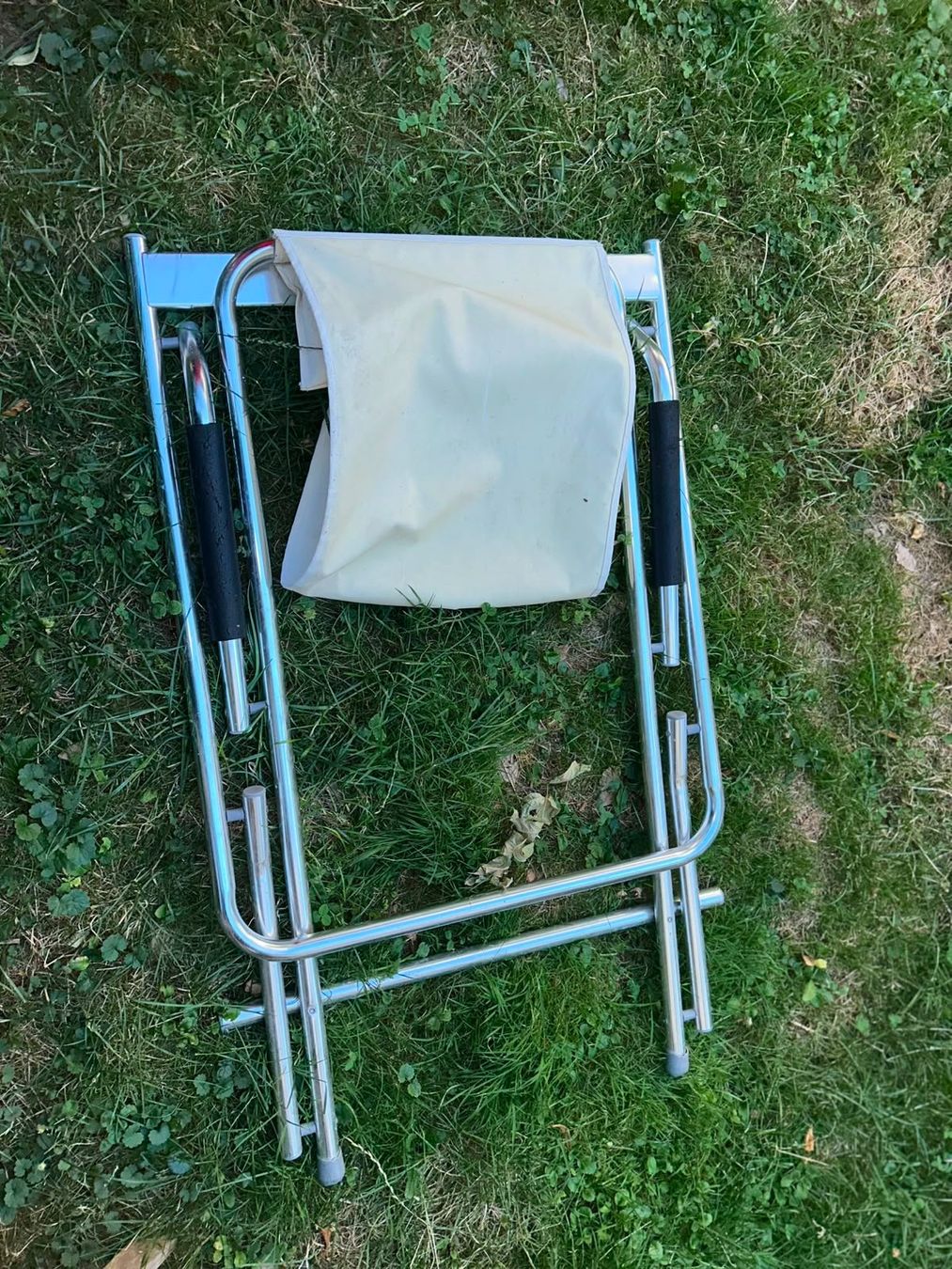 Sedie a sdraio: Chaise de jardin pliante blanche bon état – Usato da Bern venduto da MaurineBeauregard 4