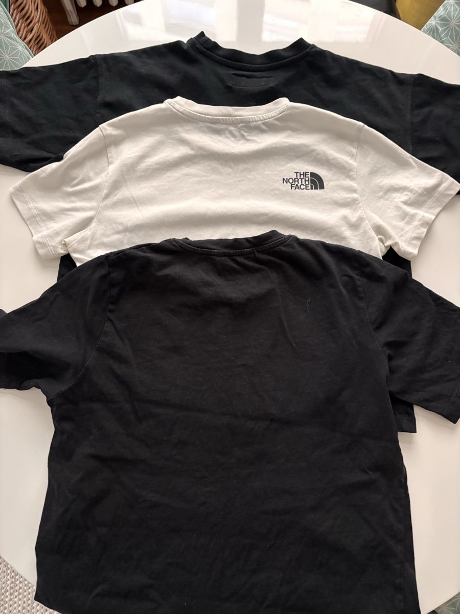 Hemden, T-Shirts & Polos: 3 T-Shirts, Grösse 152 – Gebraucht aus Zürich von gucks 3