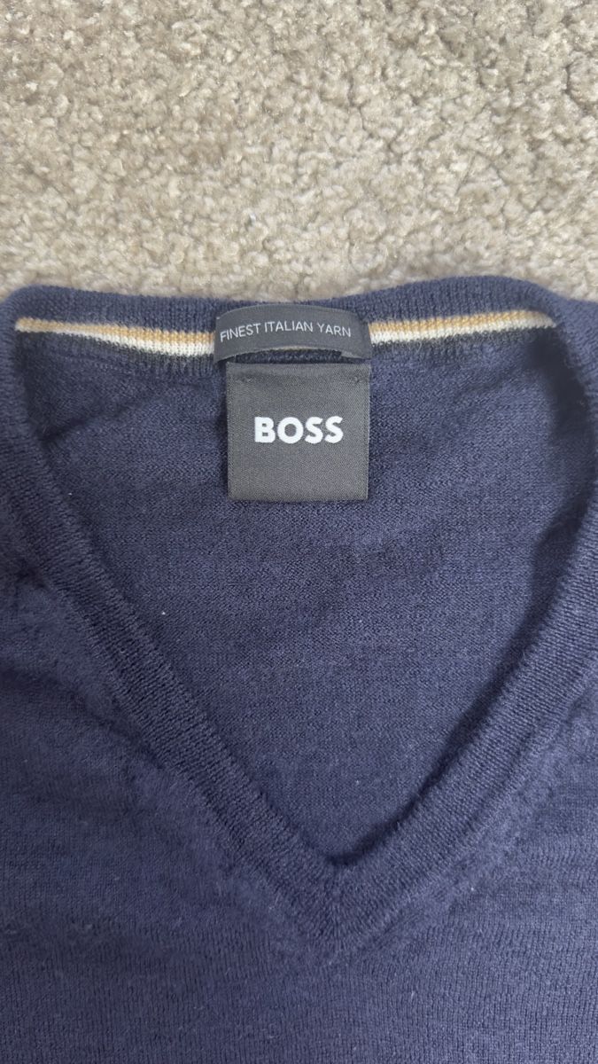 Hugo Boss Pullover & Sweatshirts: BOSS Pull Herren Pullover 100% laine/wolle M – Gebraucht aus Vuippens von Anna_as 2