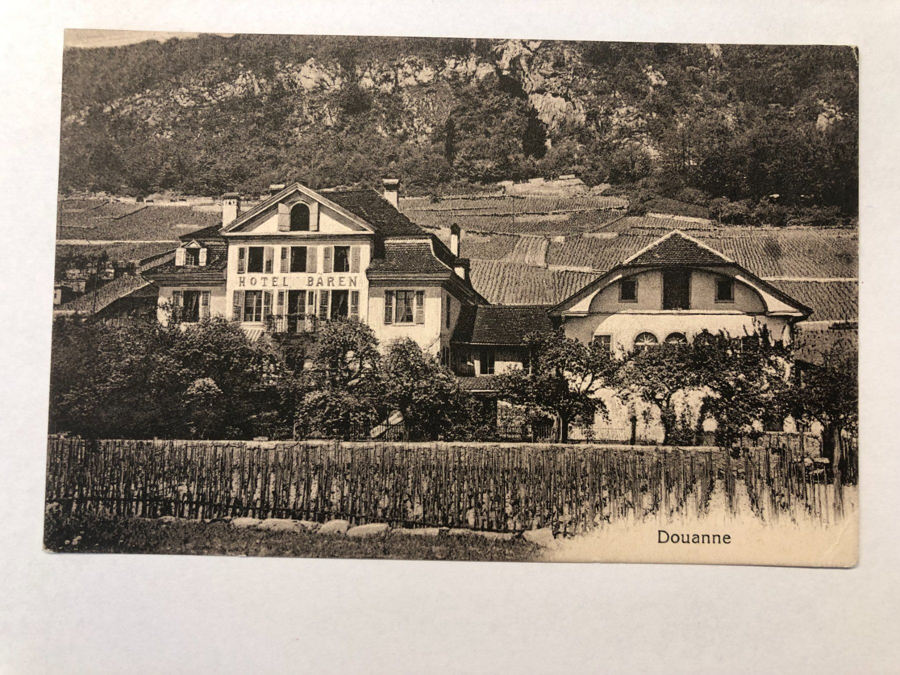 Ansichtskarten: Ansichtskarte Hotel Bären Douanne Bern – Gebraucht aus Pfäffikon ZH von Waltoversand