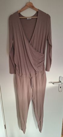 Schwangerschafts-Jumpsuit mit Stillfunktion