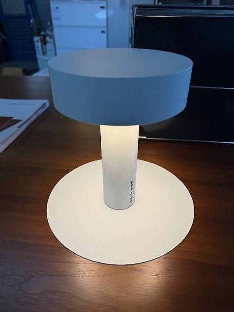 Lampade: Davide Groppi Design-Tischleuchte mit Sound – Usato da Zollikofen venduto da OberliAG