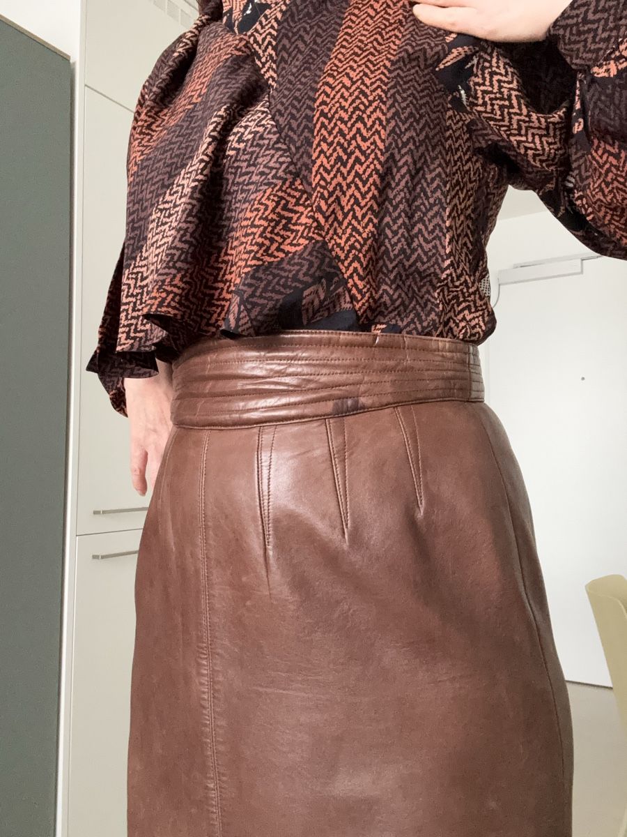 Escada Gonne: Escada Lederrock, vintage, Gr. 40 – Usato da Rheinfelden venduto da Jeva-Anna 3