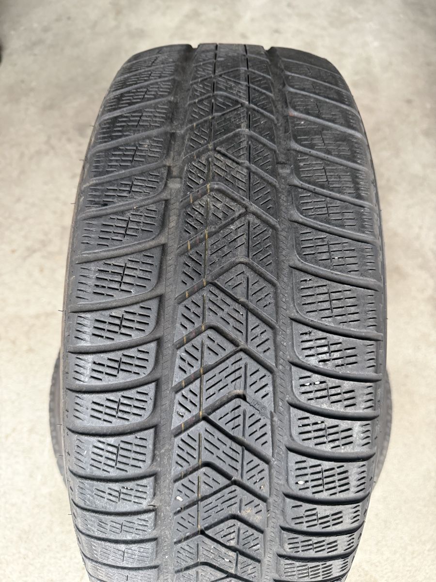 Pneus & Kompletträder: 235/60R18 Winterreifen – Gebraucht aus Aristau von S.E-Alufelgen-GmbH 1