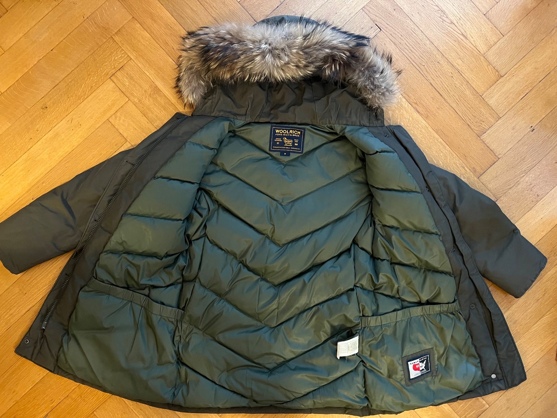 Woolrich Giacche: Original Woolrich Damen Winter-Parka – Usato da Zürich venduto da schneiderund 1
