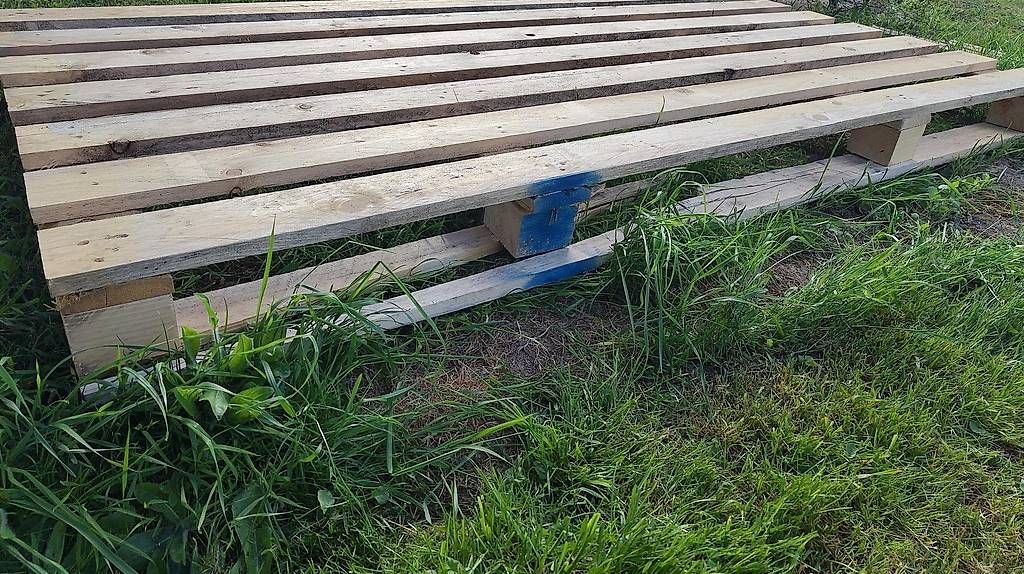 Pallets: Palette 2m x 1m (4 Stück) – Usato da Windlach venduto da Gluteus 1
