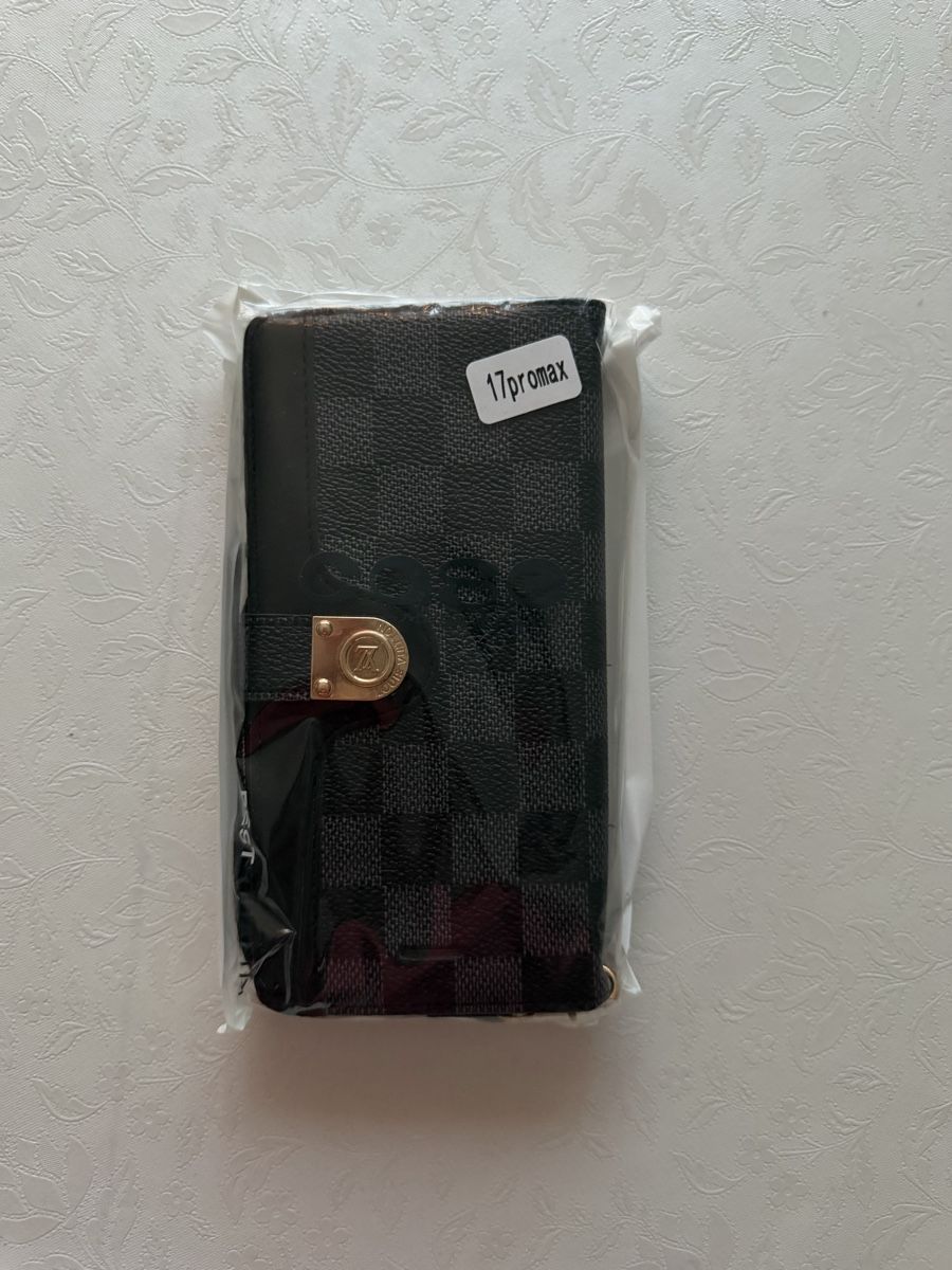 Apple Covers & Schutzfolien: Hülle iphone 17pro max – Neu und originalverpackt aus Regensdorf von cbr900rr46 2