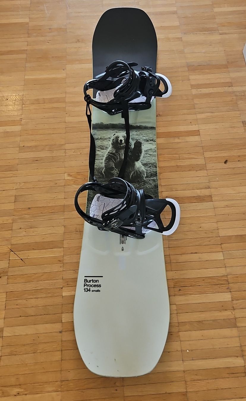 Burton Boards: Snowboard Burton Process 134 cm mit Bindung – Neuf (Voir description) à Zürich par marcbuehlerch