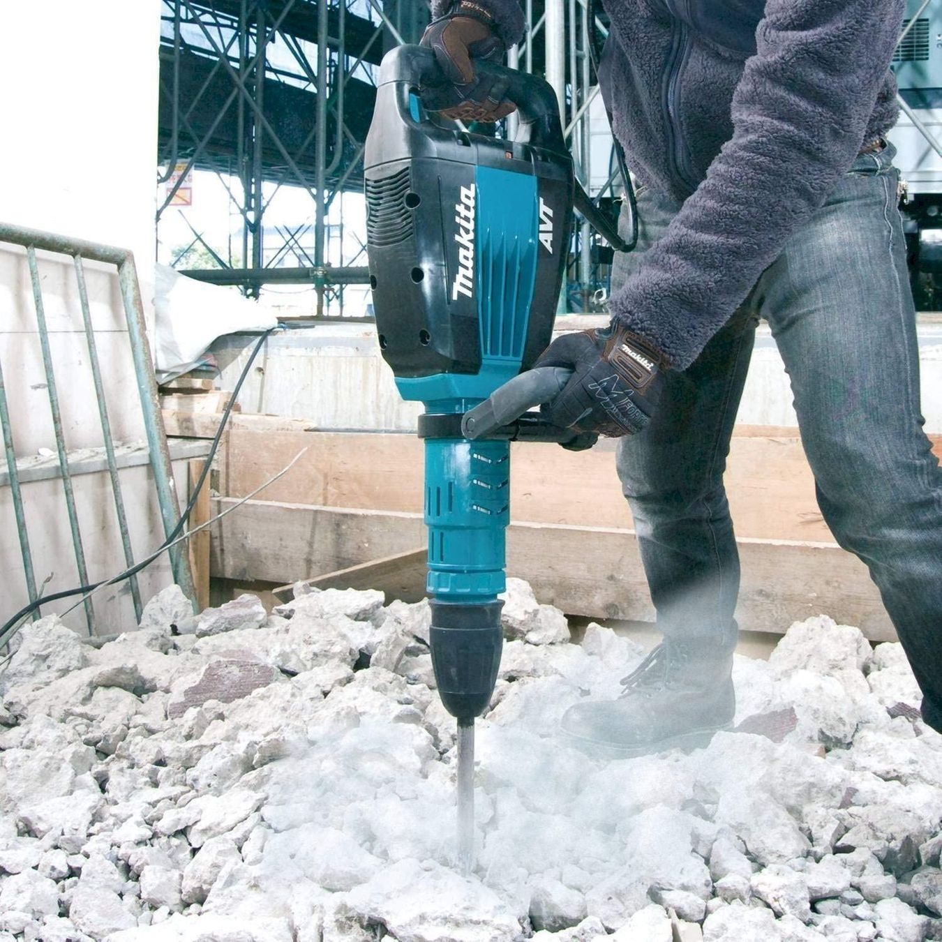 Alle Werkzeuge: Makita Stemmhammer HM1214C 1510W – Neu und originalverpackt aus Bottighofen von zaap 3