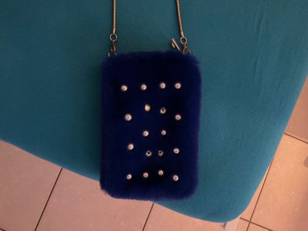 Blaue Pelz Handtasche mit Perlen - Top Zustand!