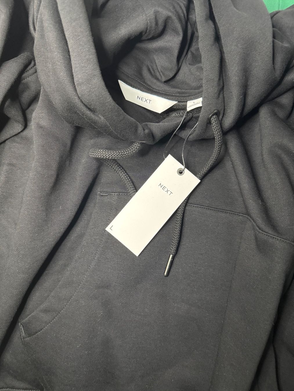Maglioni & Felpe: Kapuzenpullover - black, NEU mit Etikett – Nuovo e nell'imballaggio originale da Emmen venduto da t_a_n88x 1