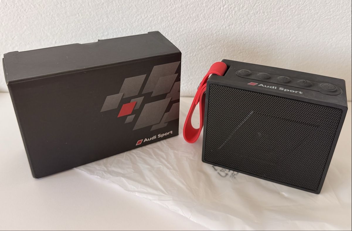 Casse acustiche: Audi Sport Bluetooth Lautsprecher – Nuovo e nell'imballaggio originale da Warth venduto da raphi.buerki
