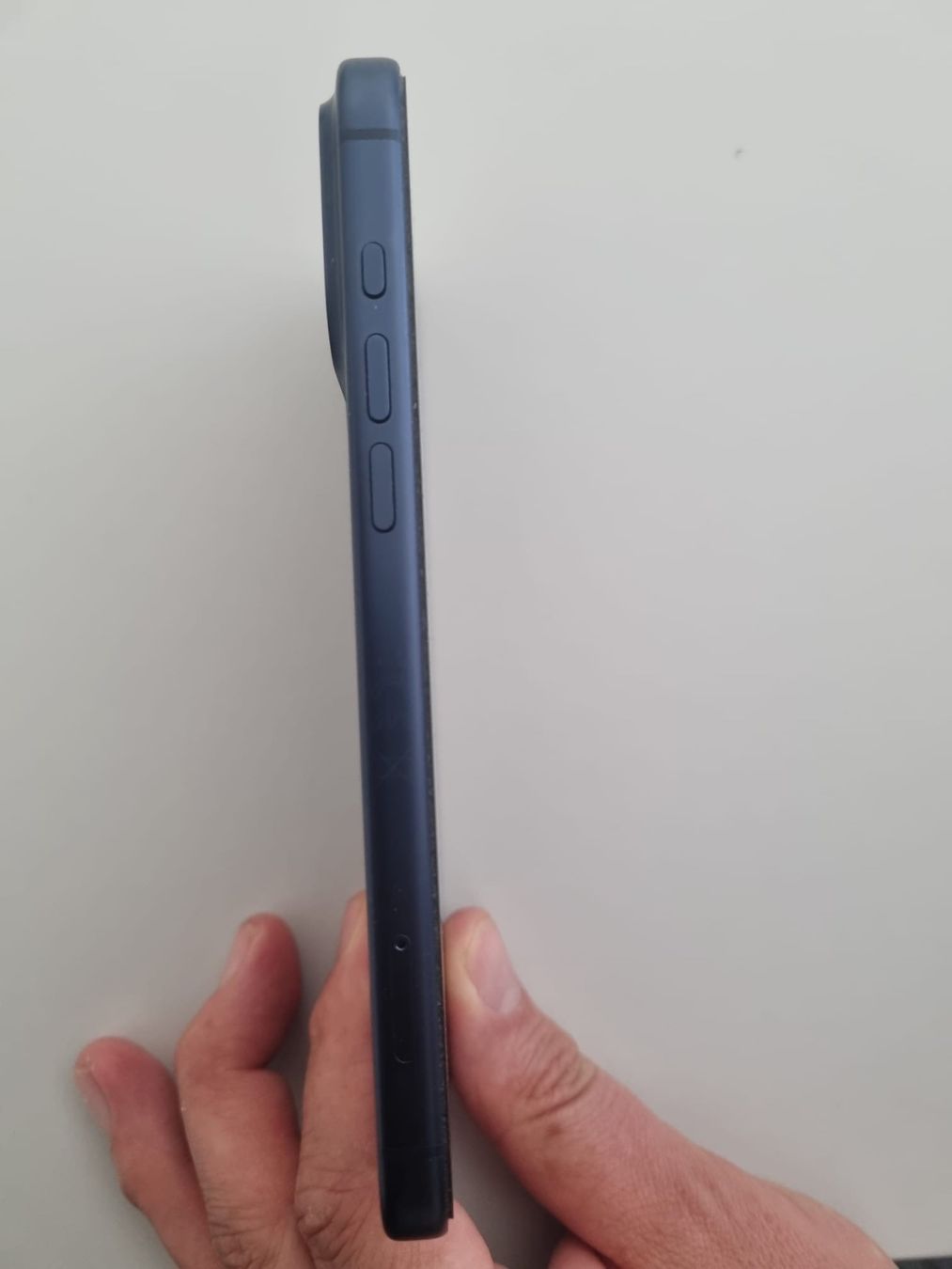 Apple Handys / Smartphones: Iphone 17 pro max Deep Blue – Gebraucht aus Areuse von fright 1