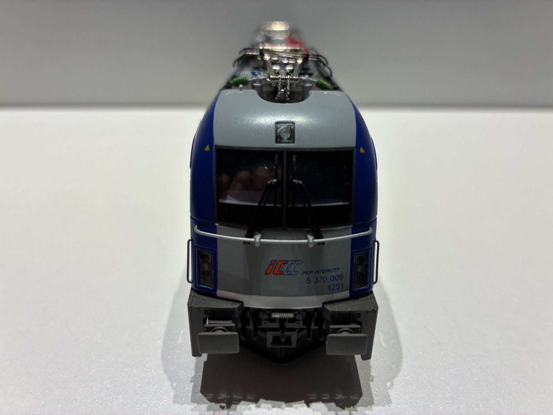 Roco Modelleisenbahnen: Roco 73841 PKP Taurus 370 – Neu und originalverpackt aus Le Pâquier-Montbarry von Patroni0 4