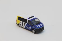 Rietze 53700 VW T6 Kantonspolizei Basel-Stadt