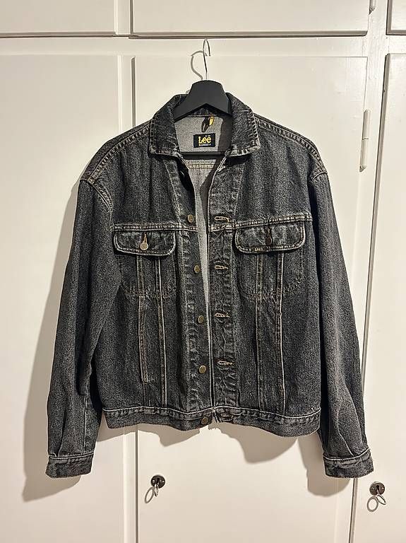 Jacken: Lee Jeansjacke oversize XS unisex – Gebraucht aus Zürich von Claudi823