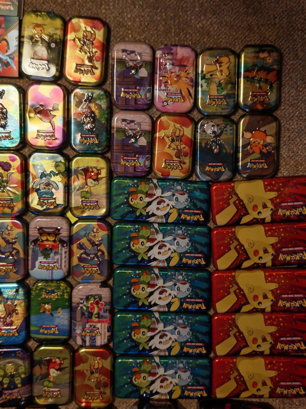 Pokémon Sammelbilder & Trading cards: Giant Pokemon Tin (Empty) Collection – Gebraucht aus Fribourg von cristiana_vend 1