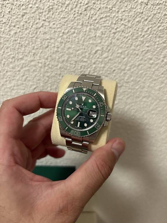 Uhren: ROLEX SUBMARINER DATE HULK  – Gebraucht aus Zürich von Icantswim 1