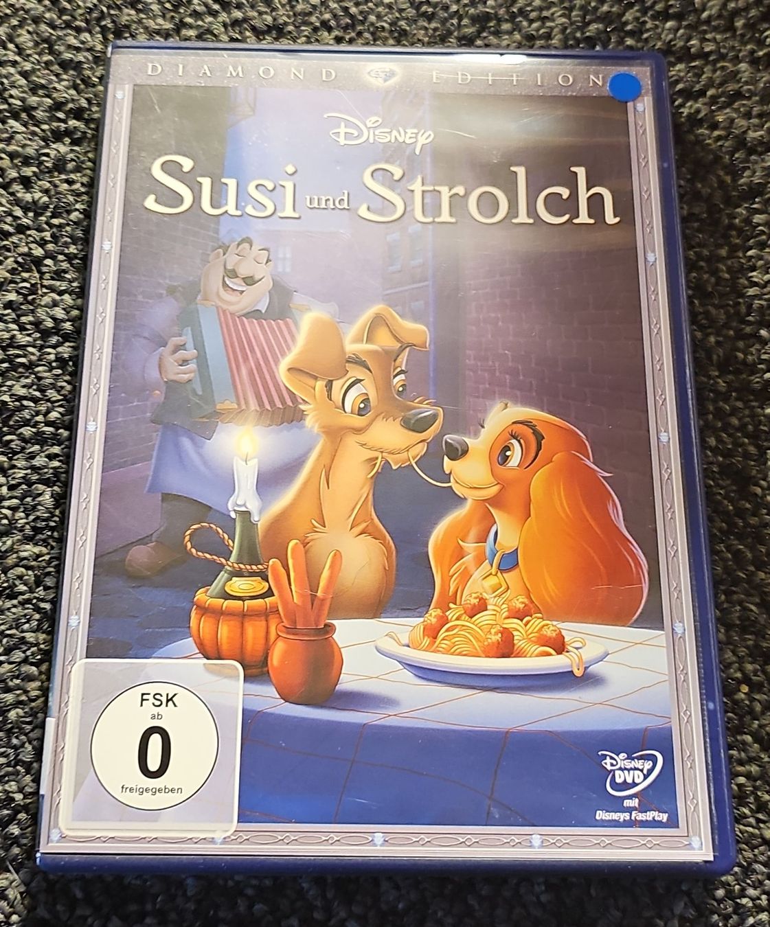 Tutti i DVDs: Susi und Strolch (20412) – Usato da Ruswil venduto da jan_bxl5