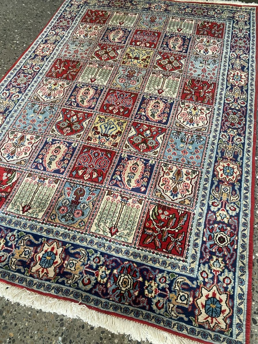 Tappeti: Dekorative Perser Teppich Ghom – Usato da Männedorf venduto da Adamiat