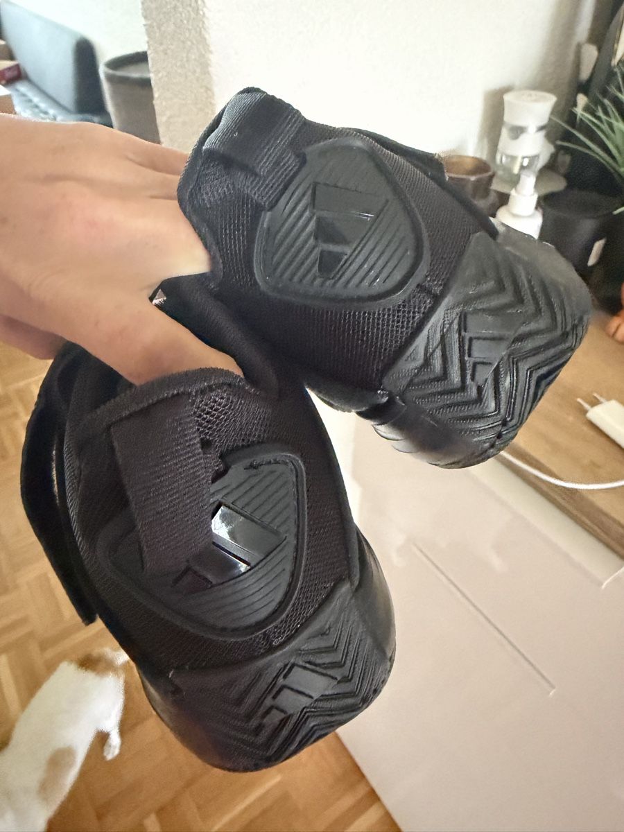 Adidas Schuhe für Jungen: Kinderschuhe Grösse 38 Adidas – Neu (gemäss Beschreibung) aus Bütschwil von des_wjj2 1