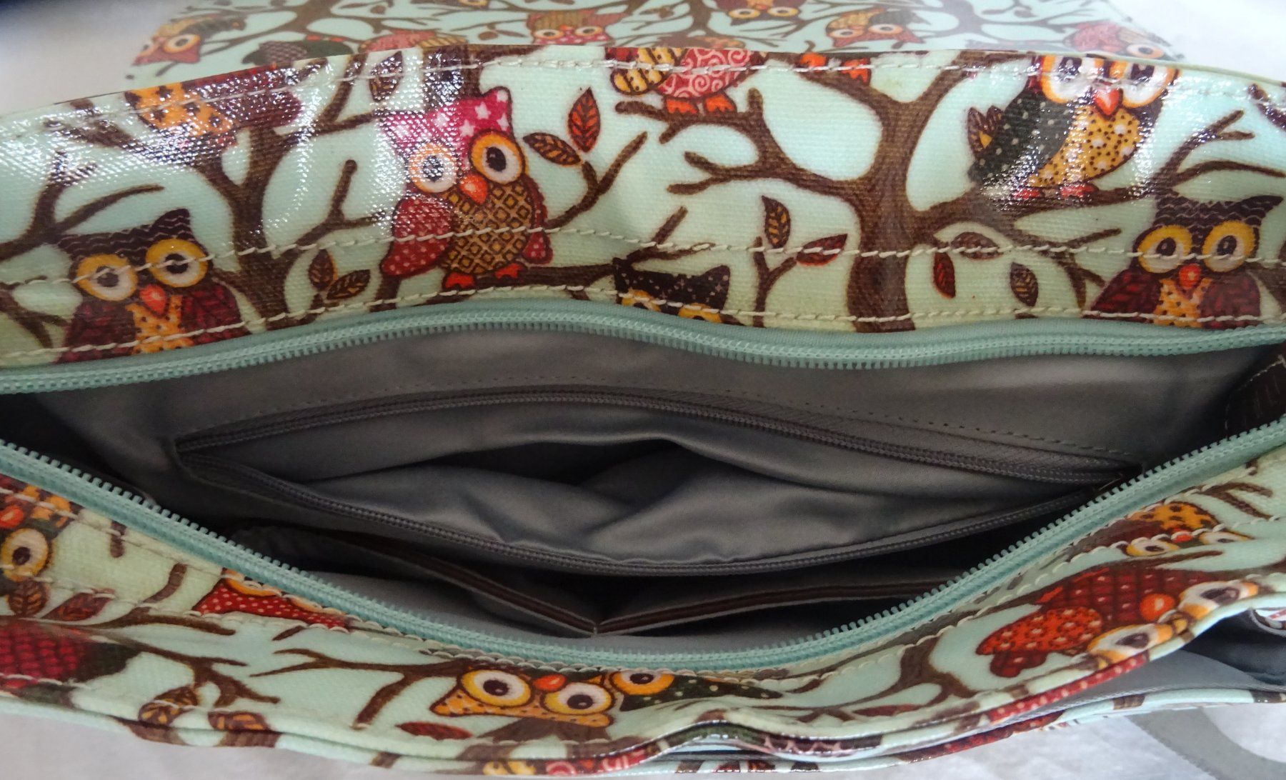 Tulip Borse da donna: TULIP Umhängetasche mit Eulen Muster Uhu – Usato da Zürich venduto da Connie8 4