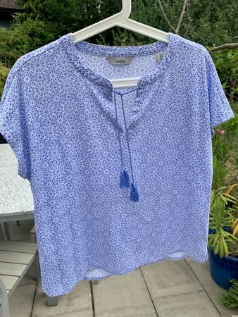 % TCM T-Shirt hellblau mit orientalischem Muster Gr. 36/38