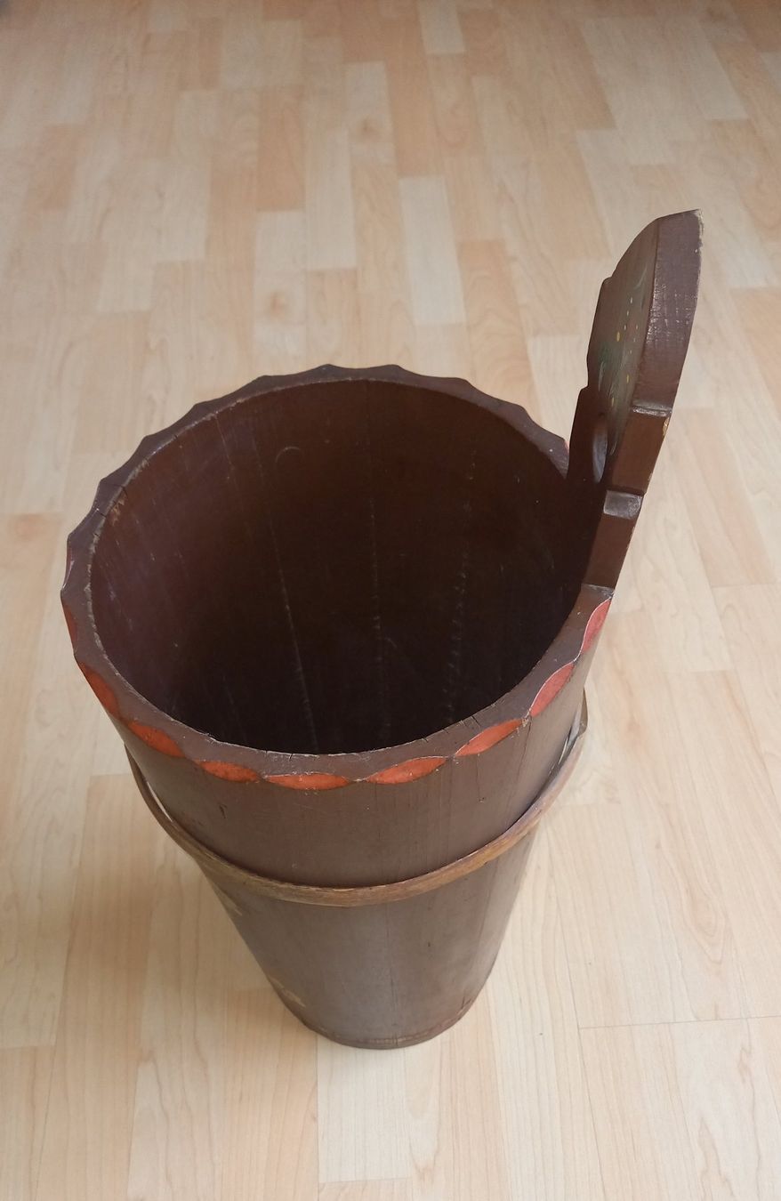 Altri mobili per ufficio: Schirmständer aus Holz, Handbemalt – Usato da Thun venduto da Erti5 2