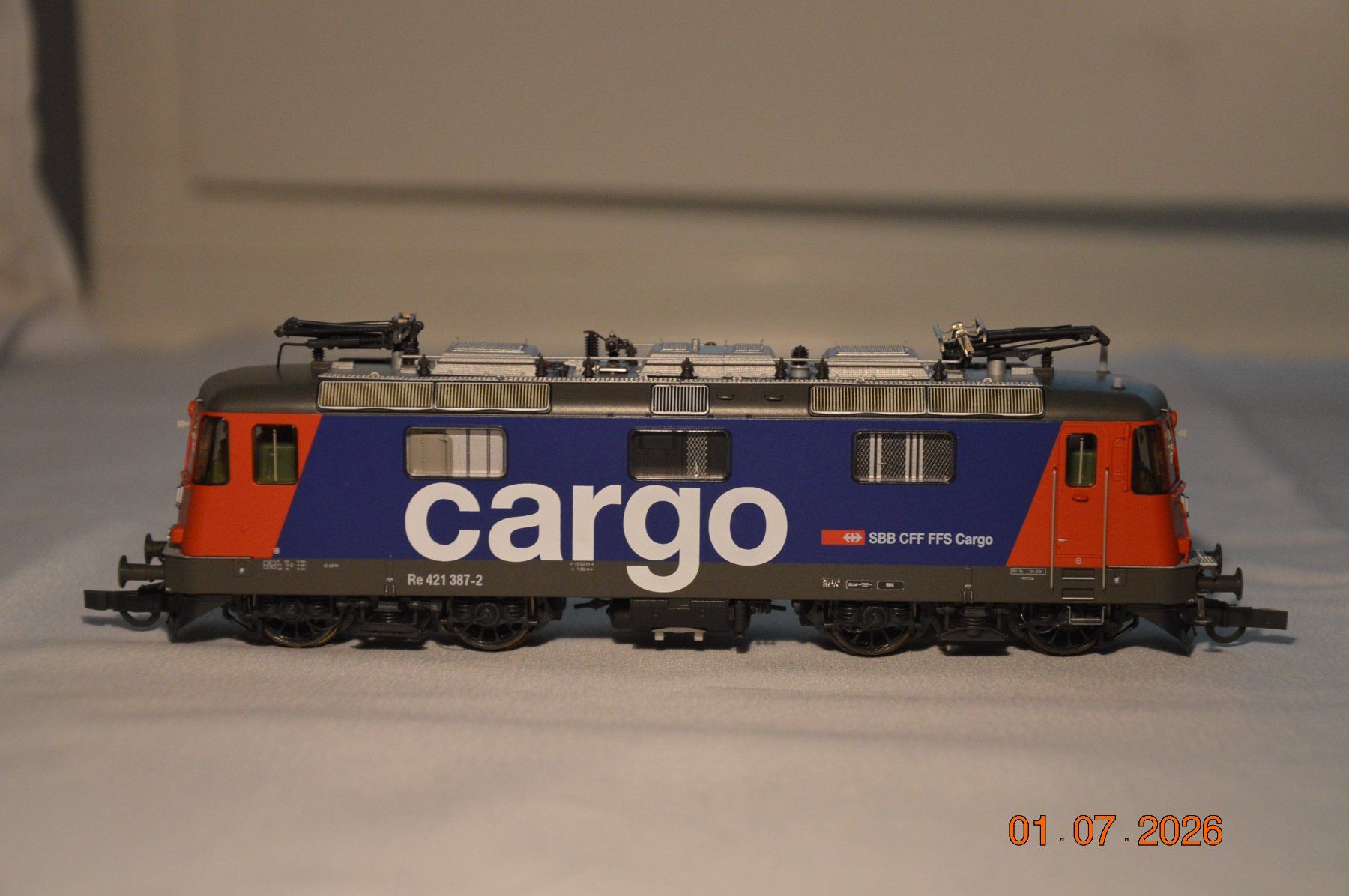 Roco Modellini di ferrovie: Roco SBB Cargo Re 421 387-2 Digital mit Sound – Nuovo (secondo la descrizione) da Zürich venduto da flogax193 1