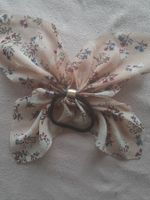 Noeud motif fleur blanc avec élastique attache pour cheveux