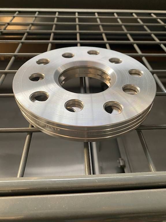 Tutti pezzi di ricambio auto: Distanzscheiben 5mm / 5x112 – Usato da Strengelbach venduto da Alan030
