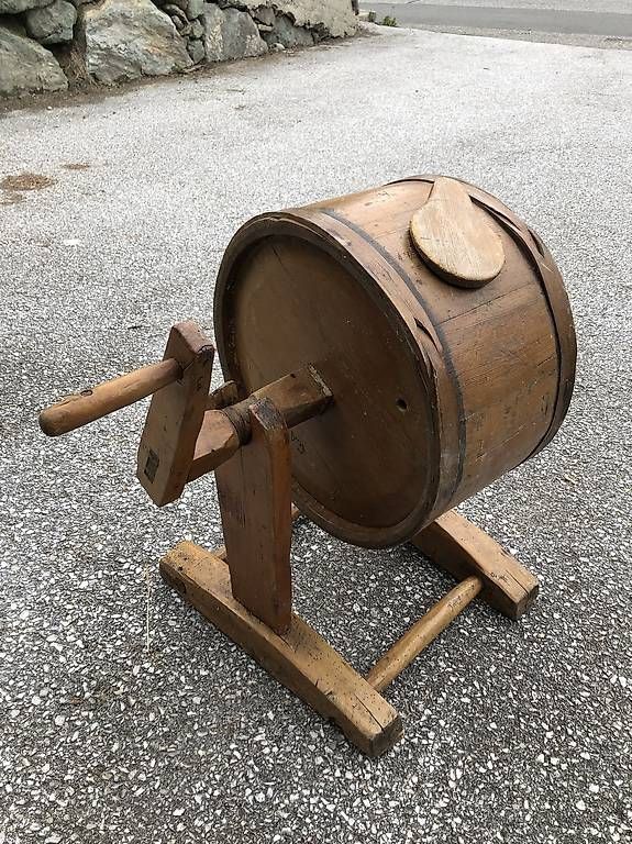 Autre vaisselle: Ancienne baratte a beure  – D'occasion à Les Collons par gehaisse