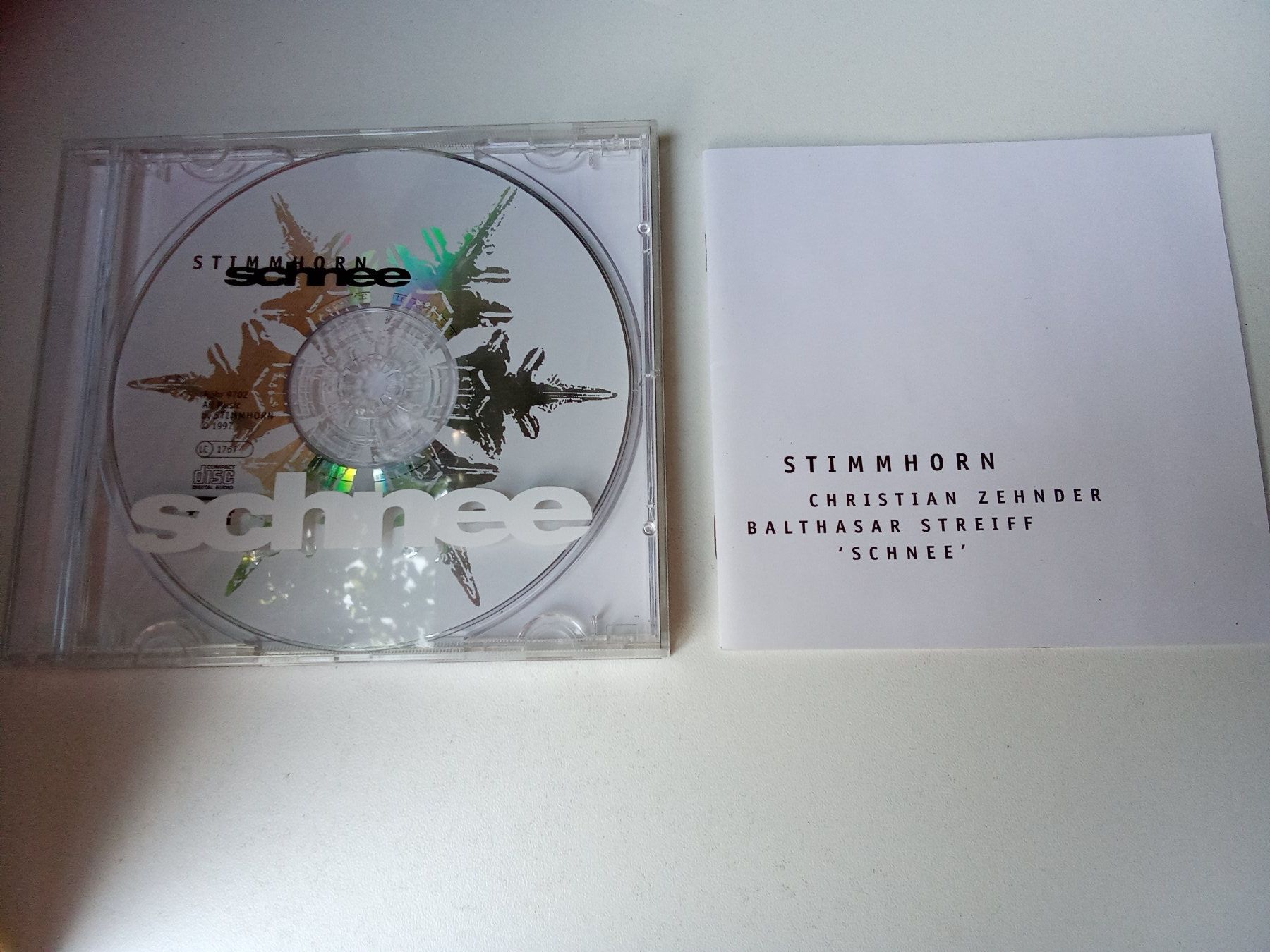 CDs: Schweizer Avantgarde-Folk-Duo Stimmhorn - "Schnee" – Gebraucht aus Bilten von Bora3 1