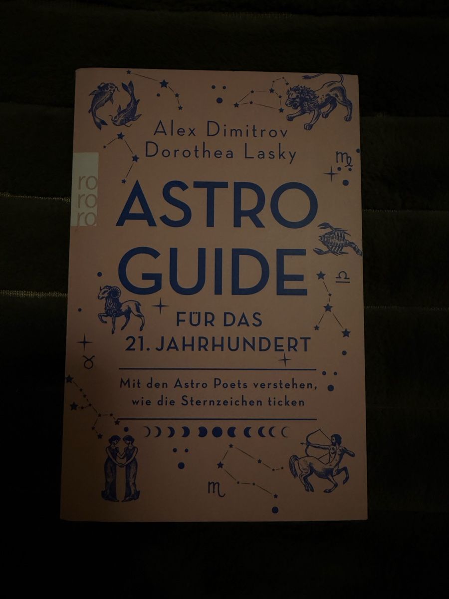 Livres: Buch - Astro Guide – D'occasion à Gossau SG par laura_dema