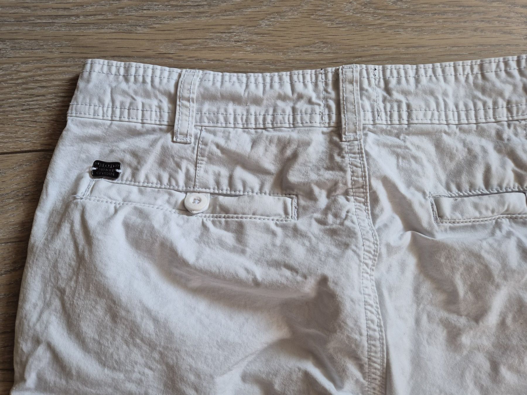 Pantaloni: Sommer-Shorts, weiss, Gr. 30 – Usato da Aesch BL venduto da sar_j59l 4
