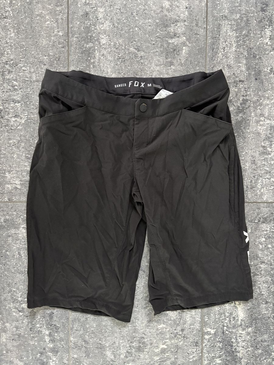 Fox Pantaloni: Fox MTB Shorts Black, Size M  – Usato da Buchrain venduto da akj48