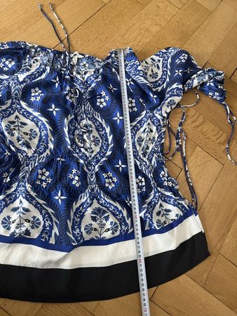 Bluse Damen H&M blau gemustert Grösse XS neuwertig