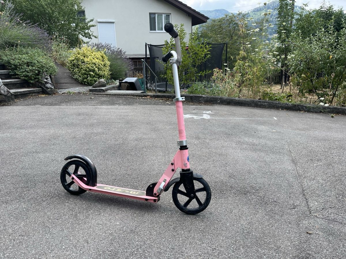 Micro Veicoli per bambini: Trottinett  – Usato da Büsserach venduto da Kruimel 1