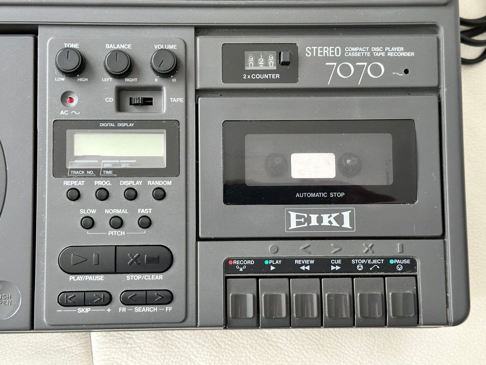 Vintage EIKI 7070 CD und Kassettenrecorder mit Lautsprecher Kaufen