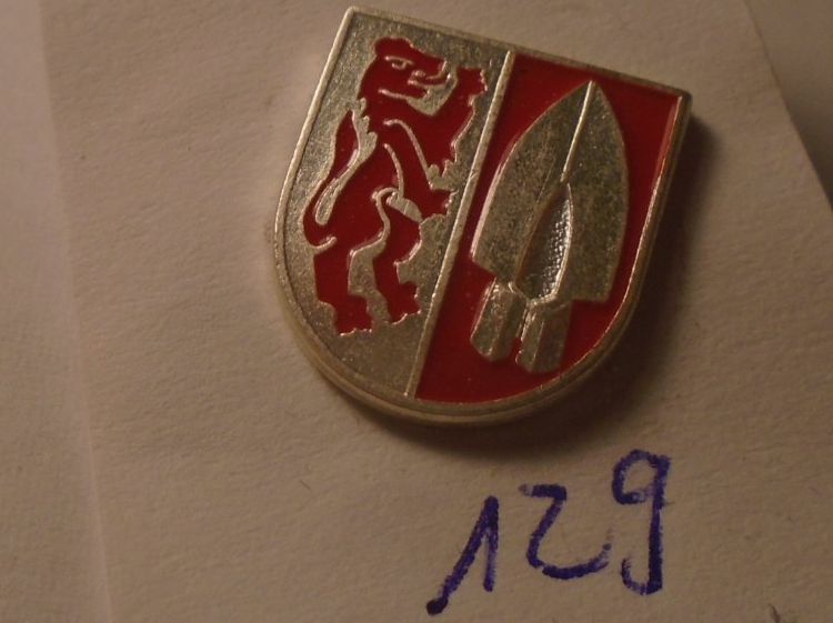Plaquettes & Badges: 1 Wappen Pin (129) – D'occasion à Winterthur par Beli2000
