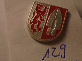 1 Wappen Pin (129)