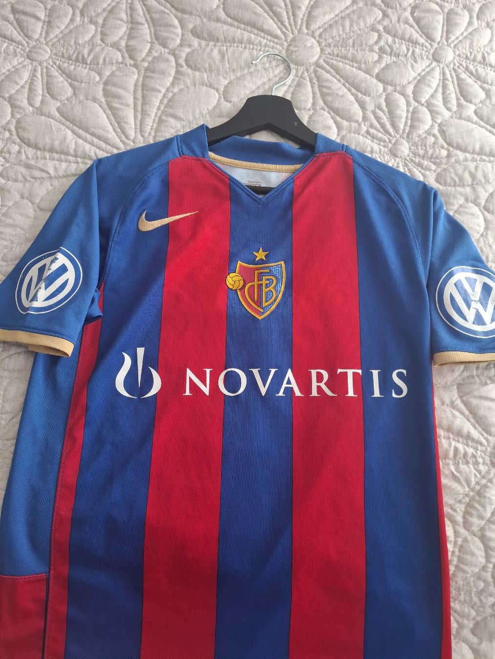 Leibchen & Hosen: Fc Basel/Stocker – Gebraucht aus Rickenbach Sulz von Gugsi96 1
