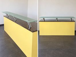 Glasplatte / Baraufsatz aus Glas mit Edelstahlstützen 