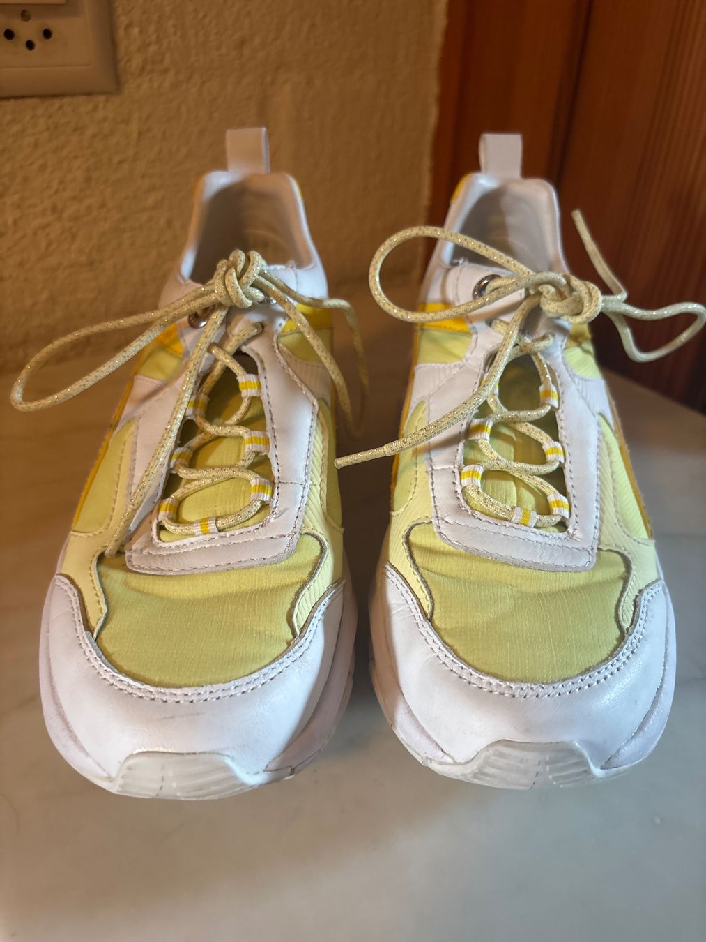Tommy Hilfiger Scarpe da donna: Tommy Hilfiger - Wedge Sneakers - 36 – Usato da Besenbüren venduto da piculo 1