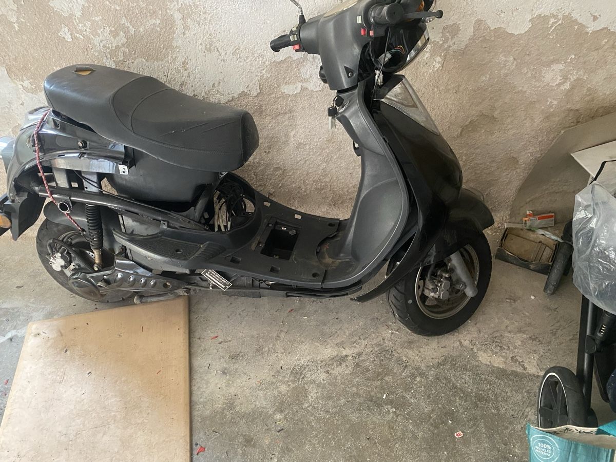 Voiturettes électriques: E roller  – Défectueux à Grellingen par OCC_ASION01 2