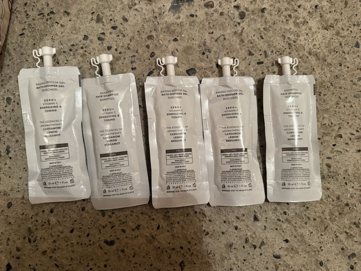 Douches: 5x 30ml ZERO Bath Shower Gel Shampoo New – Neuf avec emballage d'origine à Dübendorf par zhe_69pd